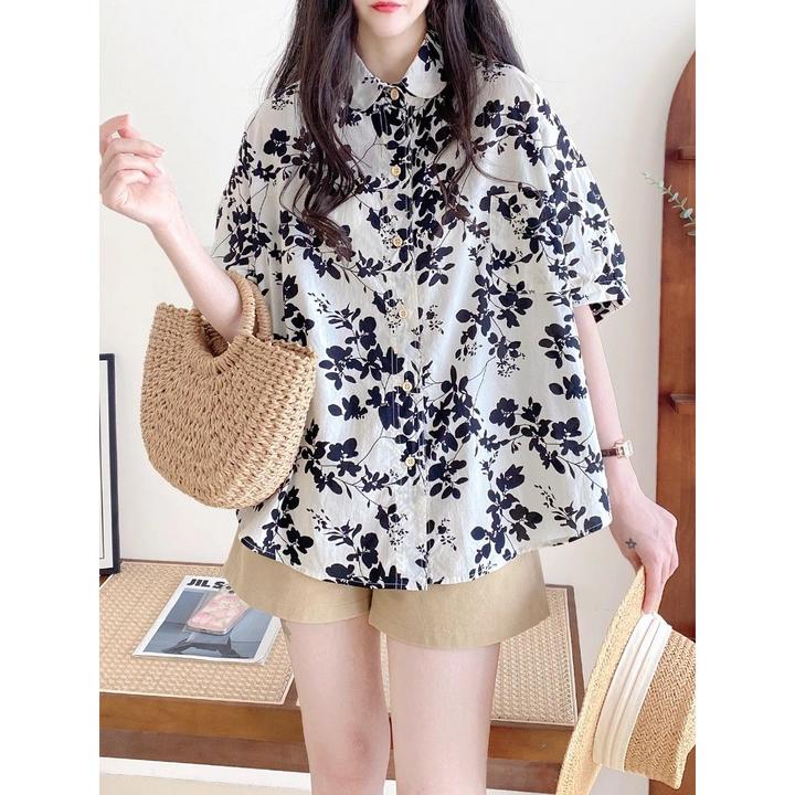 娃娃领衬衫女夏款2025年新款通勤韩版宽松树叶印花棉质中袖上衣