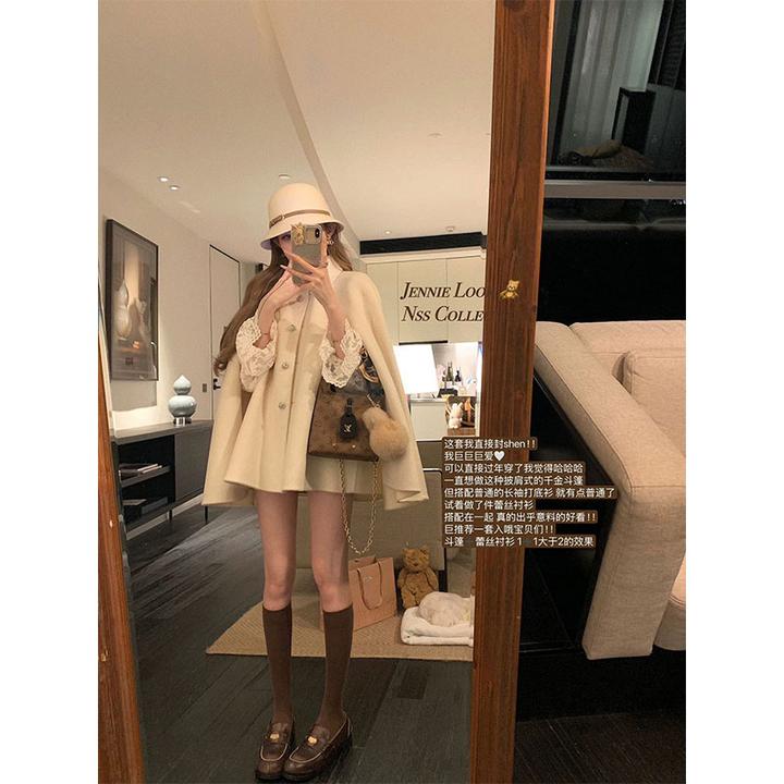 都柏林千金 法式斗篷披肩毛呢大衣小个子内搭长袖蕾丝上衣两件套