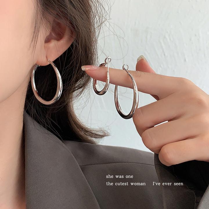 合金耳饰 银色素圈耳环小众设计感高级耳圈女款耳钉夸张圆圈耳饰