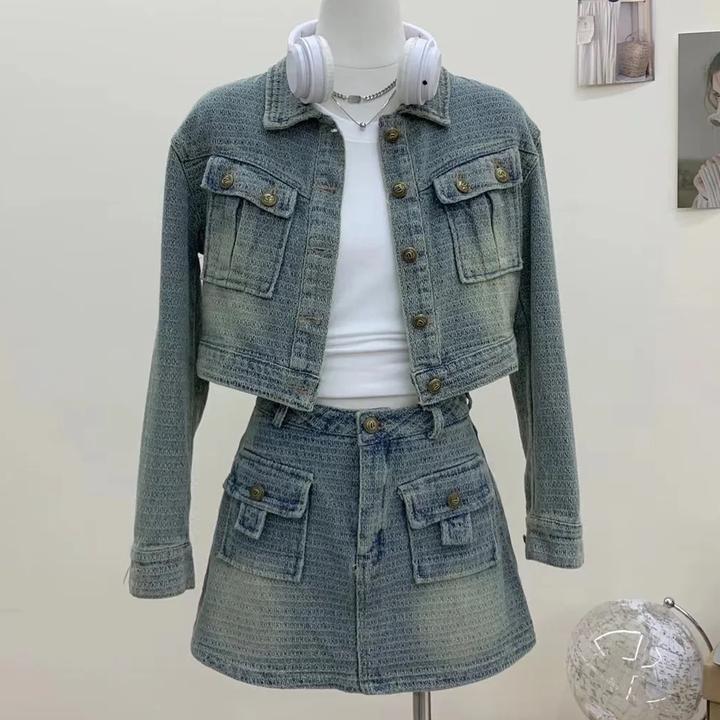 秋装搭配一整套茶系穿搭高级感网红炸街小香风牛仔半身裙两件套装