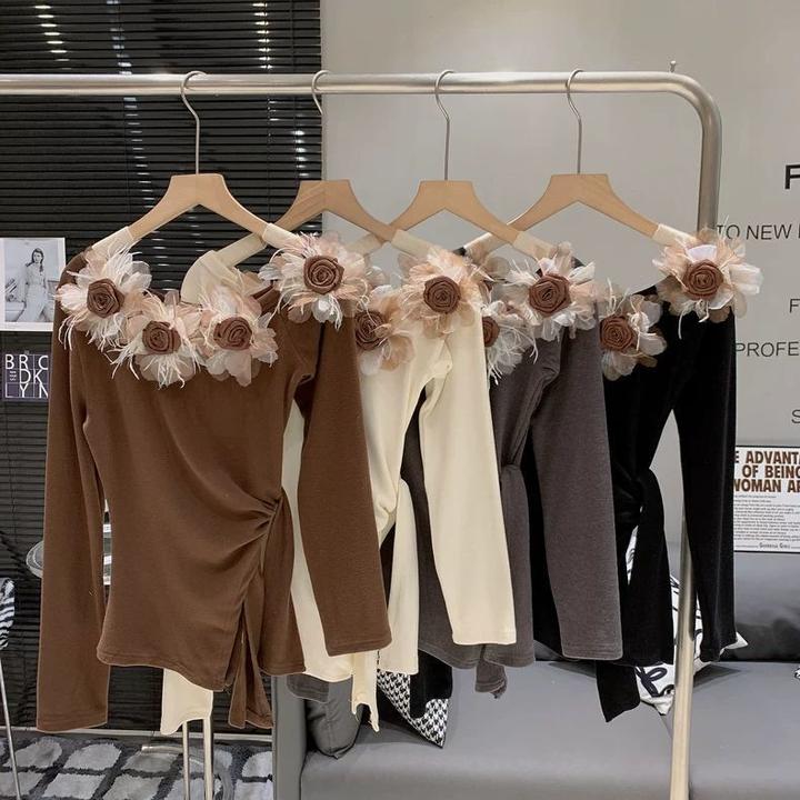 法式复古风一字肩立体花朵长袖T恤女秋冬新款设计感修身绑带上衣