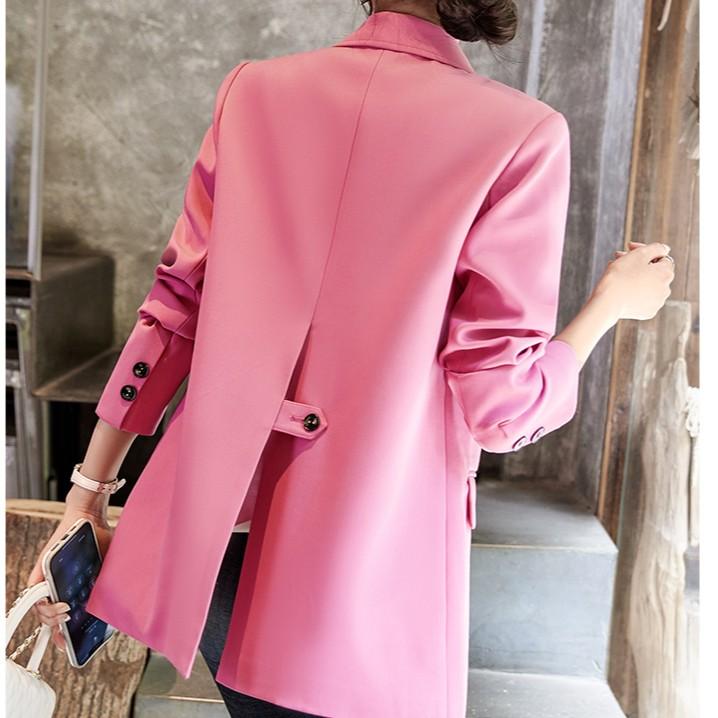 高级粉红色西服上衣女秋冬新款时尚小众洋气纽扣设计感小西装外套