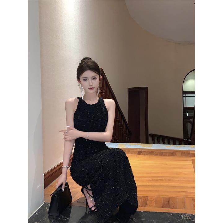 法式气质高贵优雅亮丝流苏方格圆领收腰赫本风别致连衣裙女装夏季