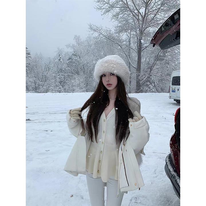 2024秋季新款纯欲甜美风V领长袖针织开衫外套女配高腰显瘦长裤