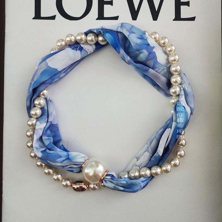 法式复古珍珠丝巾项链春秋女式百搭短款锁骨围脖红色小众丝带领巾