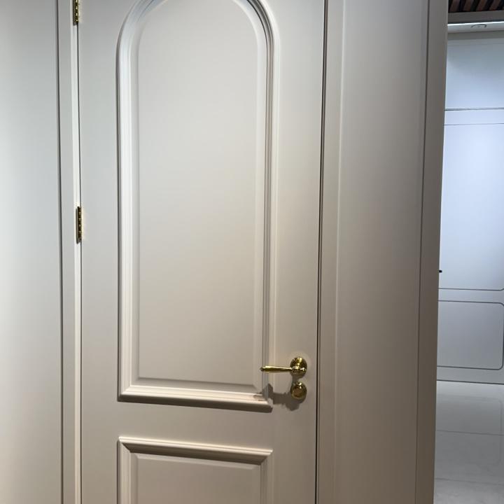 奶呼呼的法式木门