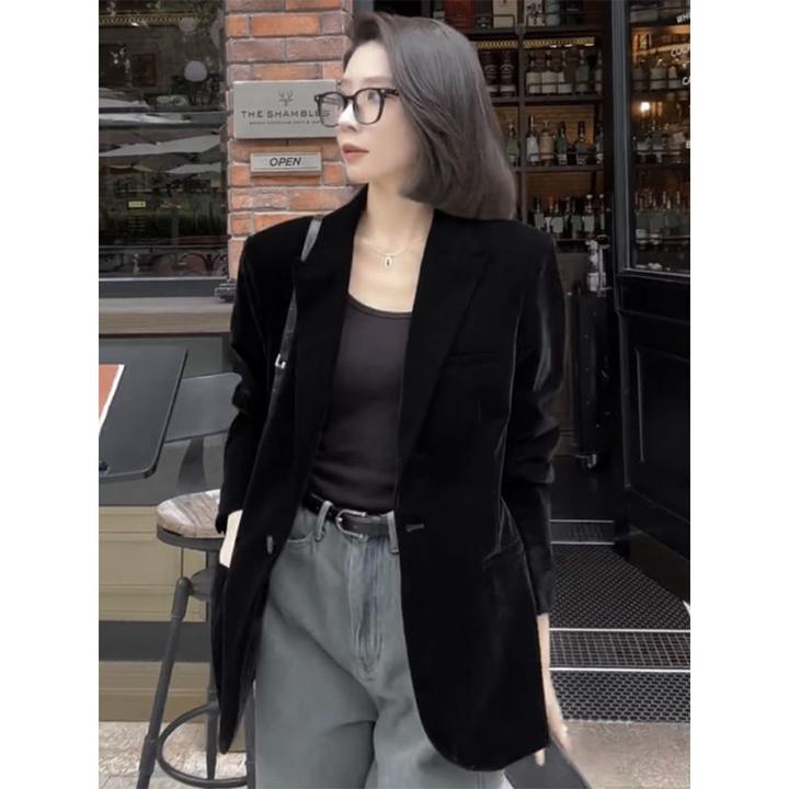 高级感黑色金丝绒西装外套女秋冬2024新款简约气质休闲设计感西服