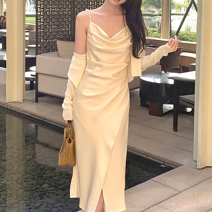 十三行2024春季新款法式复古荡领气质珍珠吊带连衣裙子