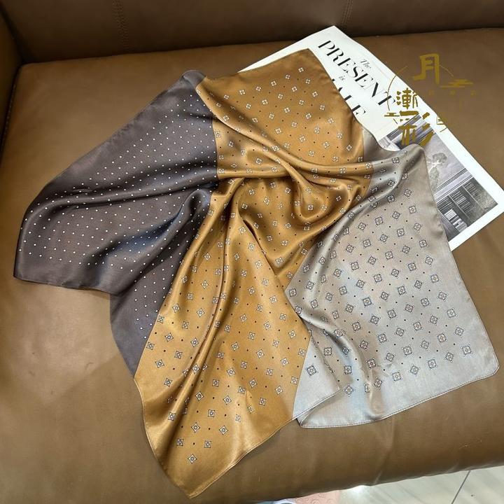 巧克力 100%桑蚕丝12姆米素绉缎真丝中方巾65x65cm