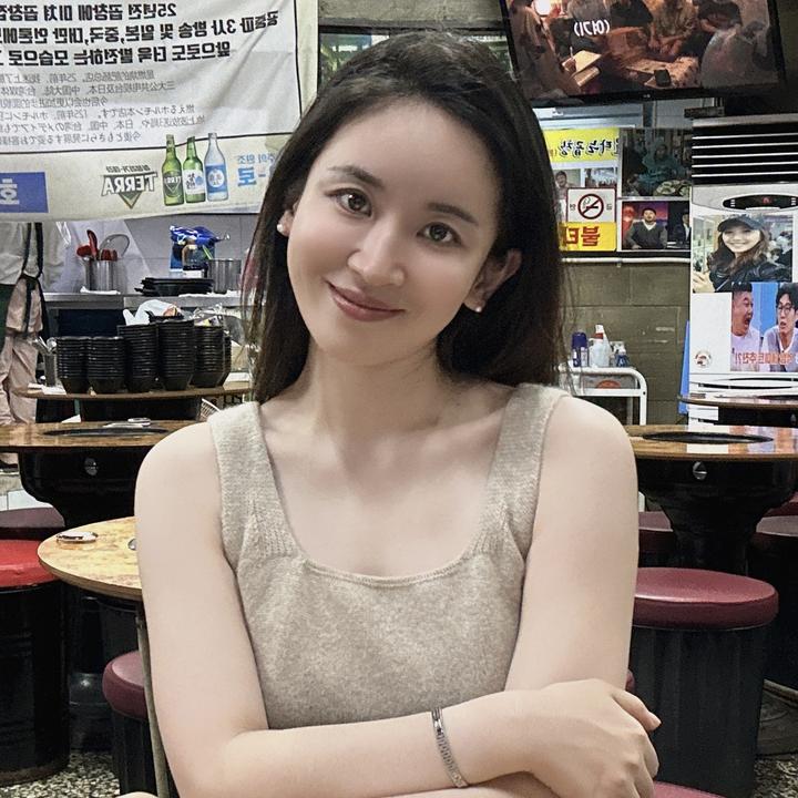 NZ9001【贵姐NICOLE】2025年设计师针织衫羊绒马甲秋冬针织时尚