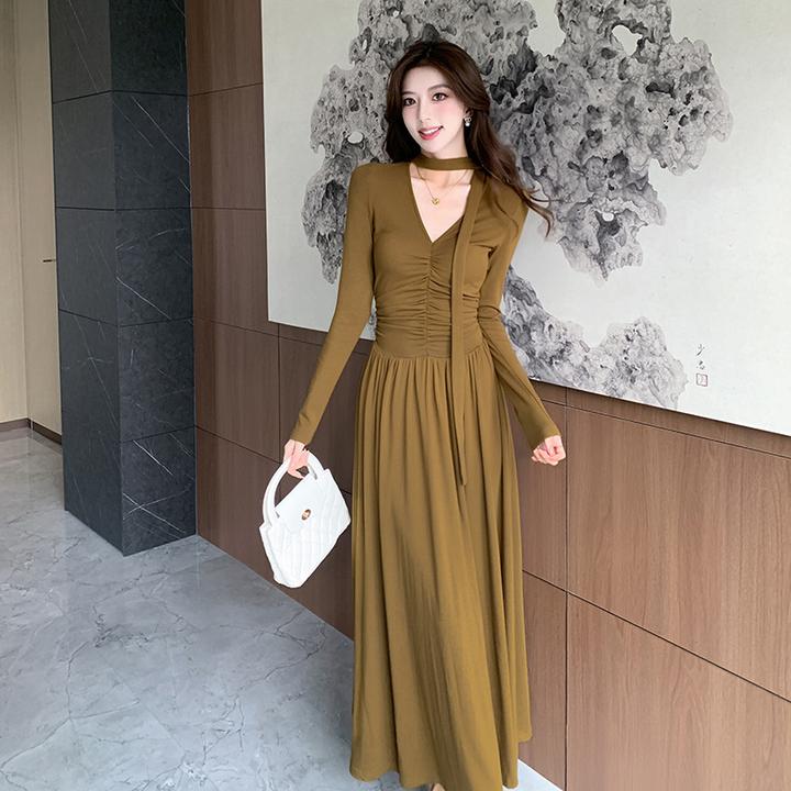 Alexander小众设计感褶皱飘带连衣裙女秋季修身显瘦a字针织长裙女