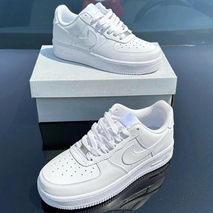 Nike/耐克 Air Force 经典男鞋纯白空军一号低帮百搭正品运动板鞋