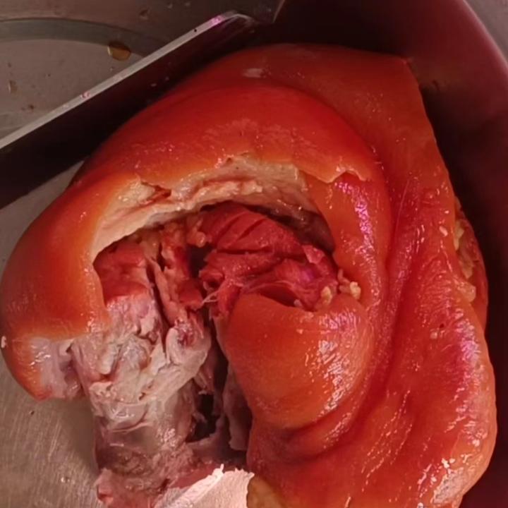 熏，酱卤制猪下水的配方与方法