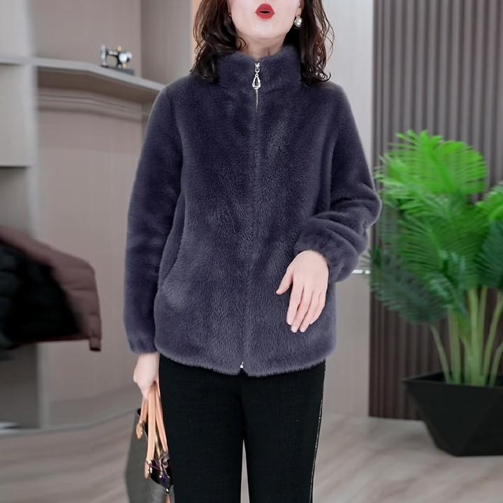 毛绒外套女2024秋冬新款休闲高级感时尚加厚保暖今年流行软糯上衣