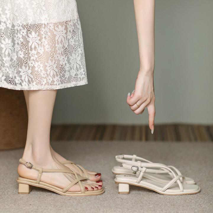 2025夏季新款方头露趾凉鞋一字带法式粗跟百搭舒适女鞋