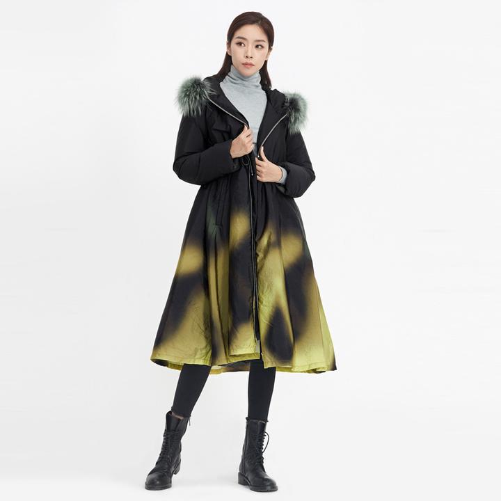 S·DEER圣迪奥女装时尚高领连帽渐变宽松长款羽绒服外套S20482417
