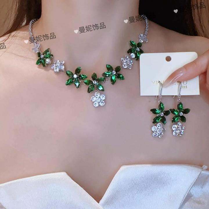 新款气质优雅满锆六芒星项链耳环两件套