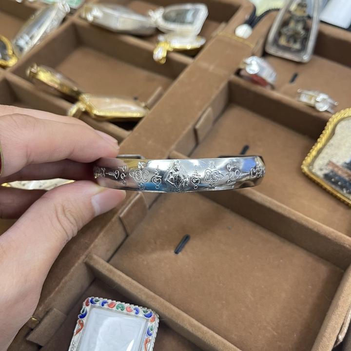 LP坤2537年 来米转转 自身经经阿巴噶材质 手镯