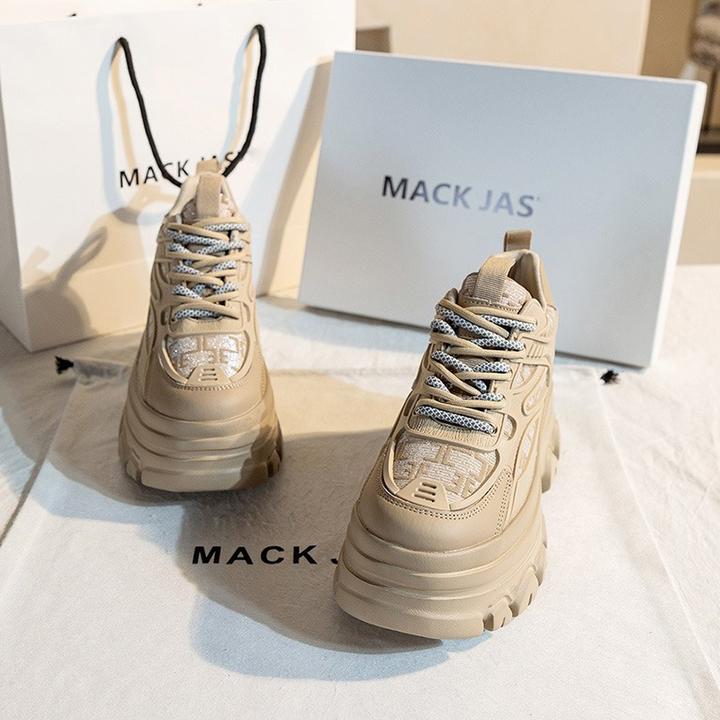 香港MACKJASCHK鞋子2024春季新款爆款运动休闲厚底内增高老爹鞋女