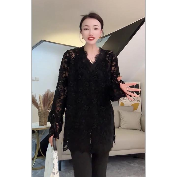 V领蕾丝花边提花重工百搭打底衫显瘦气质时尚镂空宽松中长款长袖