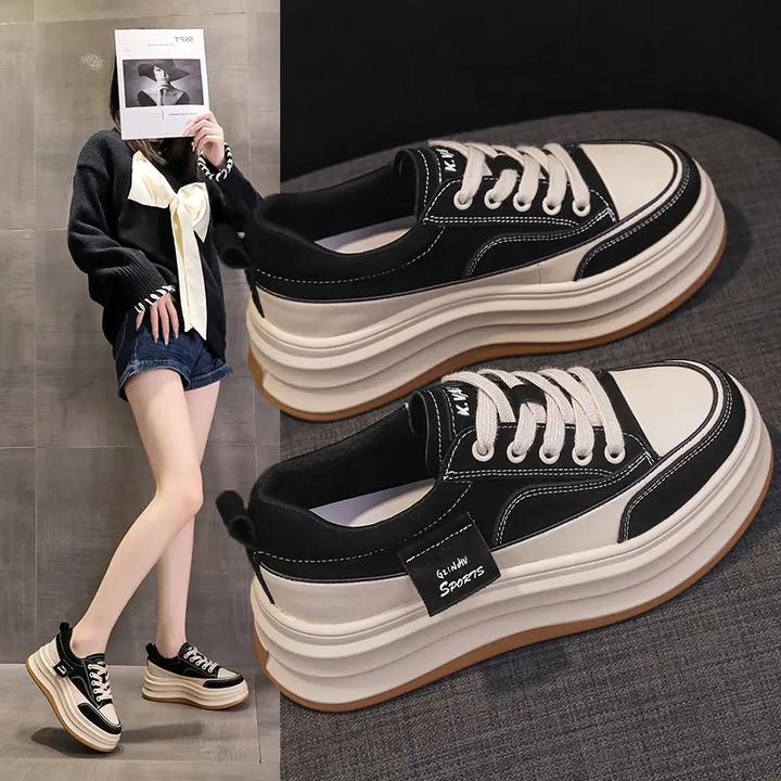 内增高女鞋2024秋季新款鞋子潮厚底松糕鞋爆款超火小白鞋休闲板鞋