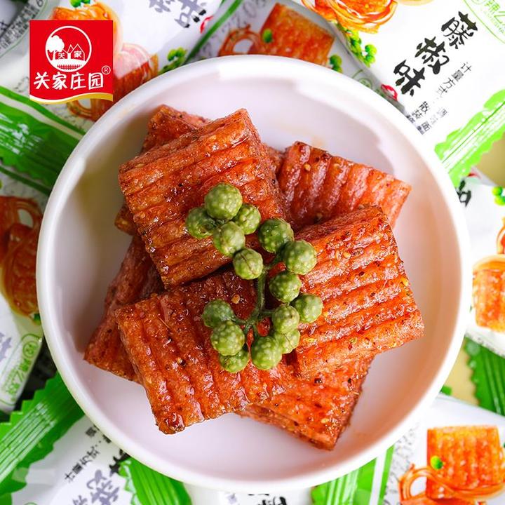 辣么烧藤椒味辣条小零食麻辣老子大刀肉儿时网红素食笋0g