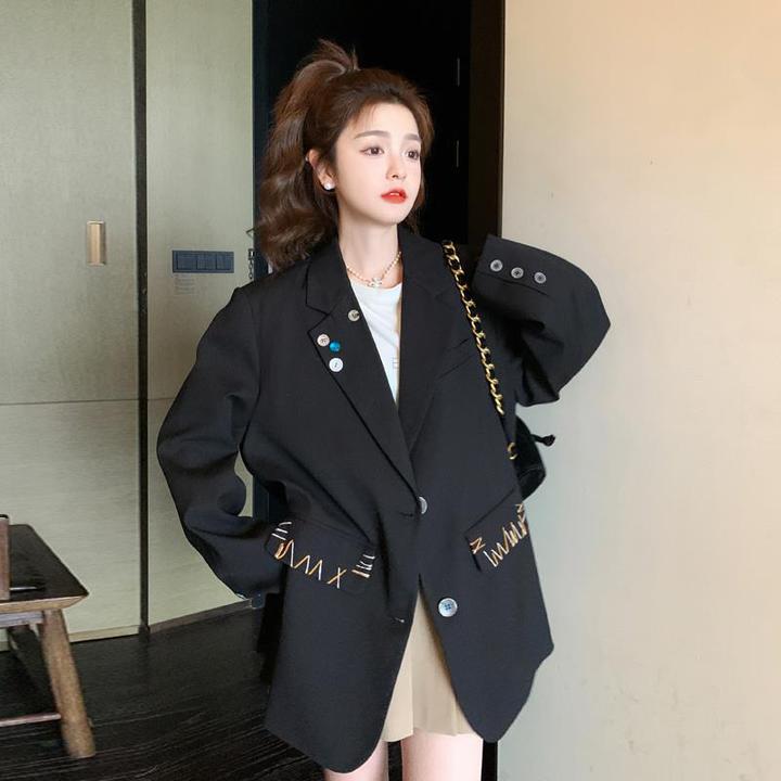 拜年服黑色设计感小众西装外套女春秋款2025新款时尚高级感炸街休