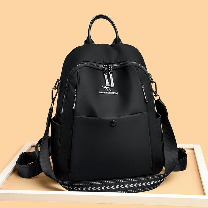 米琦袋鼠轻便简约洋气女士旅行背包2025新款时尚百搭大容量双肩包