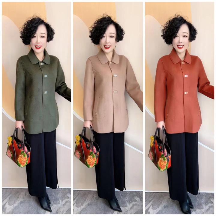 A06新款时尚方领款宽松大码显瘦时尚毛呢外套，衣长75厘米