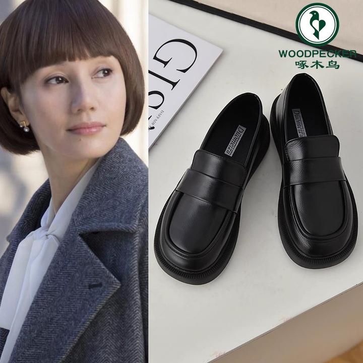 啄木鸟黑色平底小皮鞋女英伦风2025春季新款一脚蹬乐福鞋软底单鞋