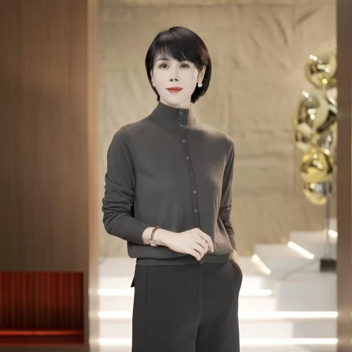 【渲渲推荐】MG-3236冬季百搭小立领一排扣精致女人羊毛小衫