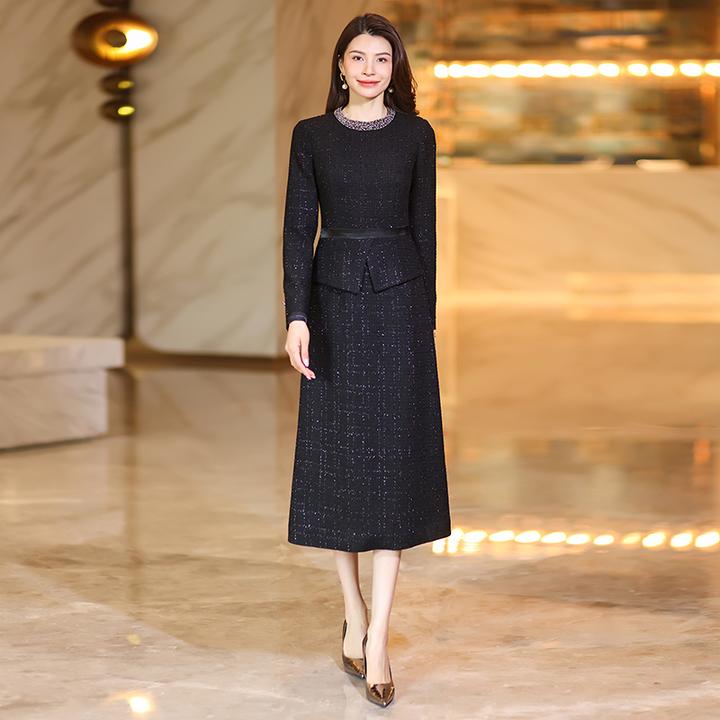 小香风毛呢连衣裙女秋冬款2025新款高级感气质显瘦假两件钉珠裙子