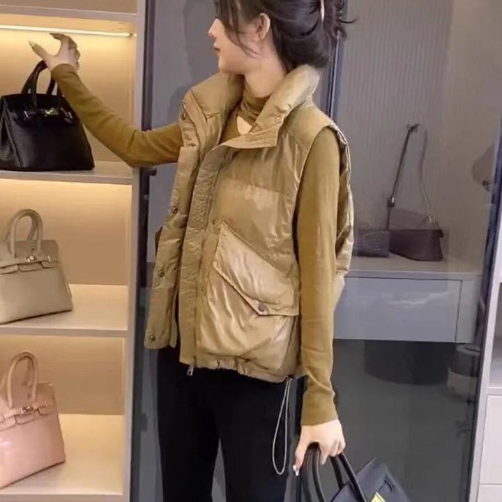欧货短款羽绒马甲女外穿2024秋冬时尚小个子白鸭绒坎肩背心马夹潮