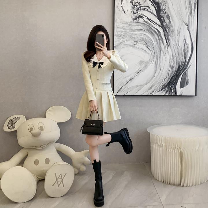 法式小香风呢子连衣裙春装2024新款女高级感气质名媛裙子短款减龄