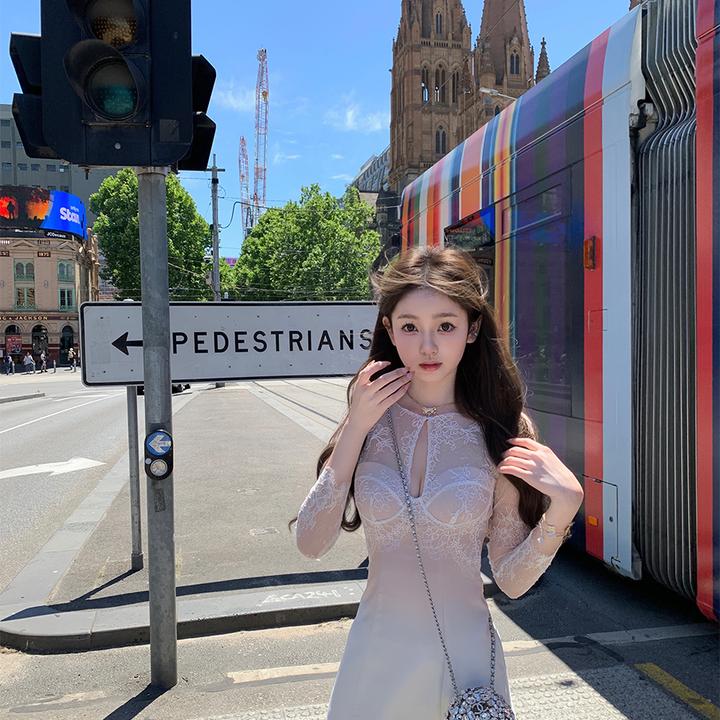 【她很漂亮】辣妹纯欲双色性感蕾丝裙连衣裙女秋冬新款修身显瘦短裙