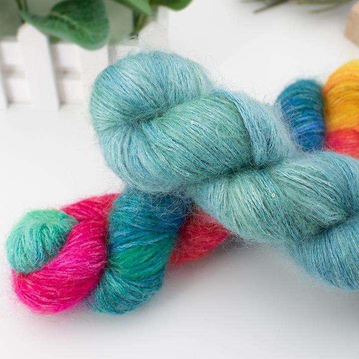 九咖出彩白厂丝马海毛线编织店直播间毛线高货品质手工钩织毛衣