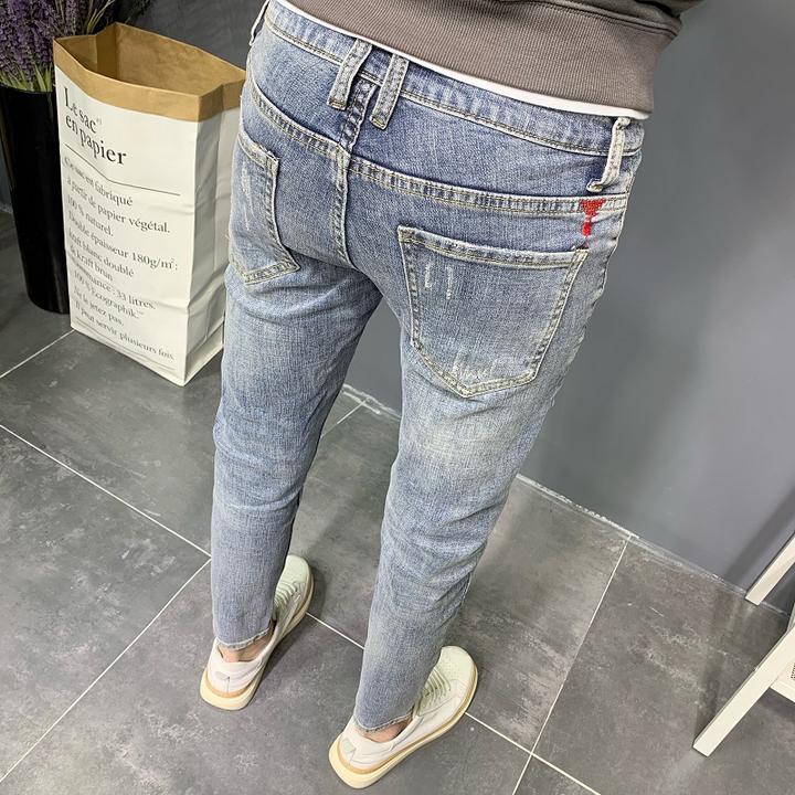 浅色牛仔裤男秋冬新款复古潮牌刺绣修身小脚韩版潮流休闲九分裤子