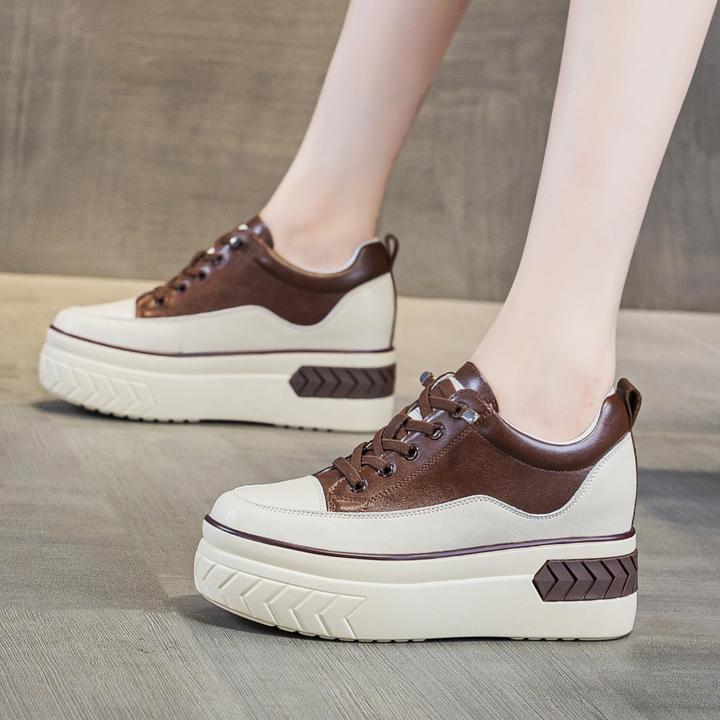 真皮厚底松糕鞋女款2025爆款小个子内增高女鞋8cm免系带休闲板鞋