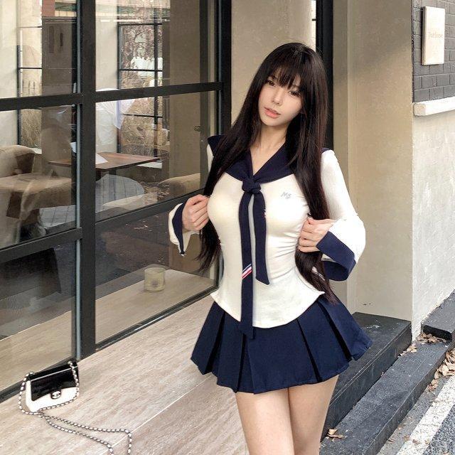 复古学院风套装女藏蓝色长袖T恤披肩秋季穿搭a字百褶半身裙三件套