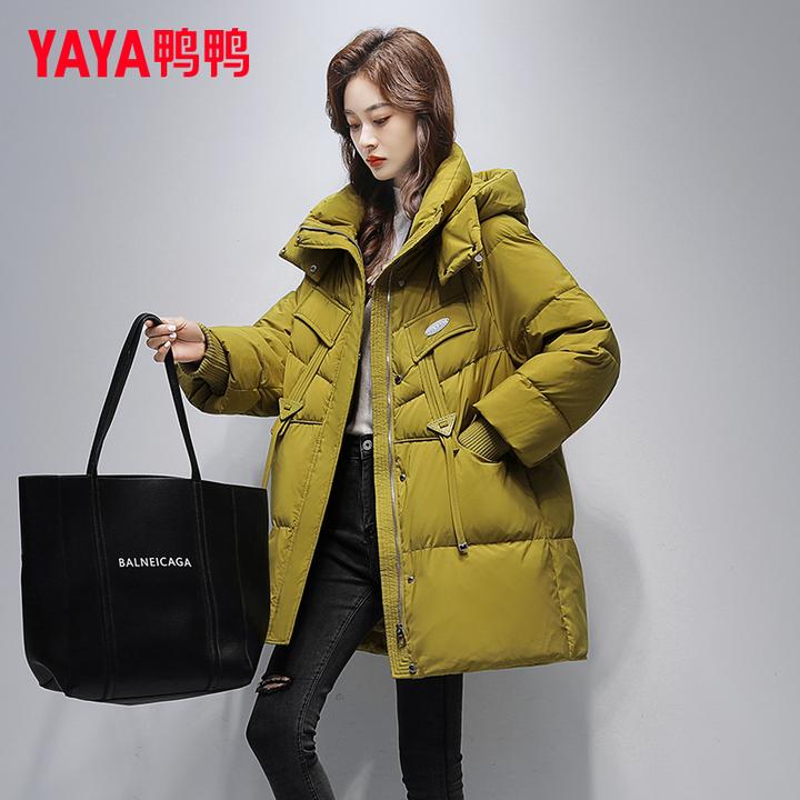 YAYA/鸭鸭2023冬季新款中长款韩版时尚女士百搭连帽外套
