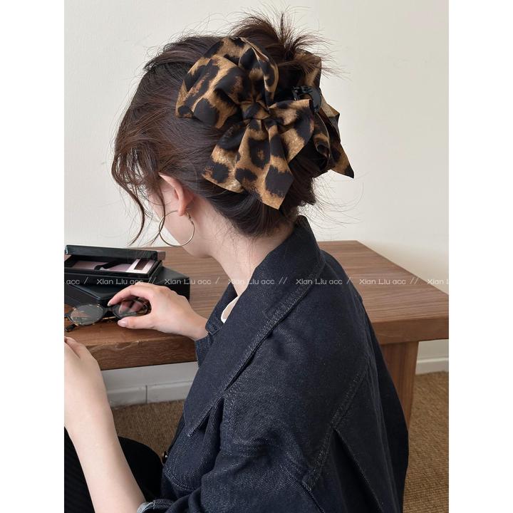 豹纹蝴蝶结大号发抓夹女高级感2025新款鲨鱼夹秋冬发量大发卡头饰