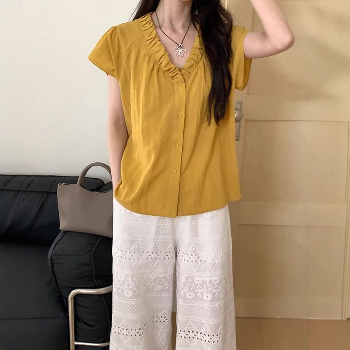 韩系设计感褶皱亚麻v领小飞袖小衫2025夏季新款宽松百搭衬衫上衣