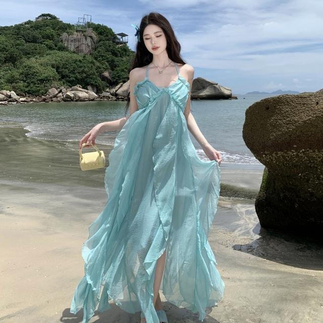 夏日蓝绿烫金度假风吊带连衣裙海边荷叶边精致仙女沙滩长裙