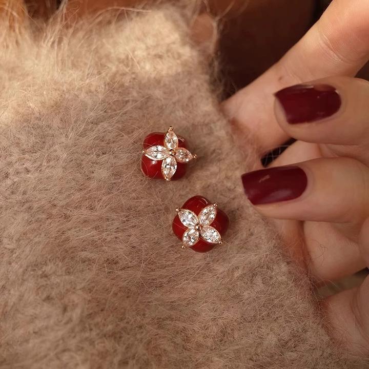 黄铜耳饰 新年红色三叶草耳钉2025年新款高级感耳环轻奢气质耳饰