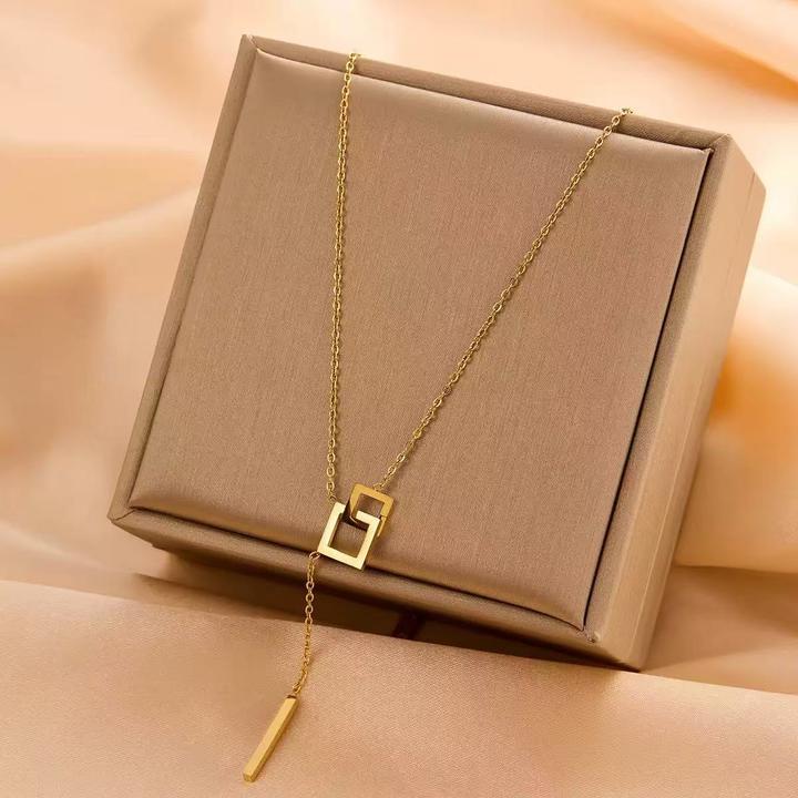 钛钢玻璃项链 不掉色网红几何方形相扣18K轻奢小众 高级感锁骨链