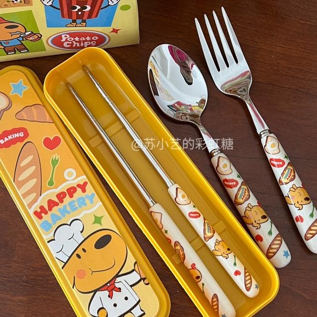 卡通面包狗陶瓷柄304不锈钢勺叉学生家用可爱宿舍便携筷子套装盒