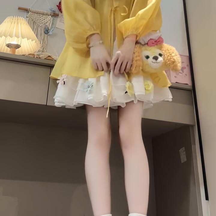 2025夏季新款韩系松弛感穿搭灯笼袖黄色衬衫搭配短裙时尚两件套女