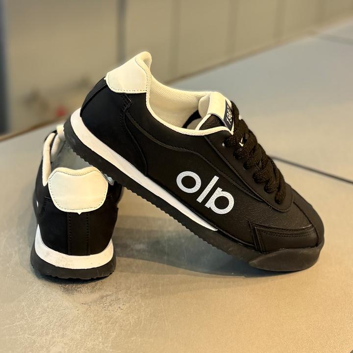 黑色休闲鞋男2025秋季款真皮透气百搭舒适阿甘鞋低帮软底潮流男鞋