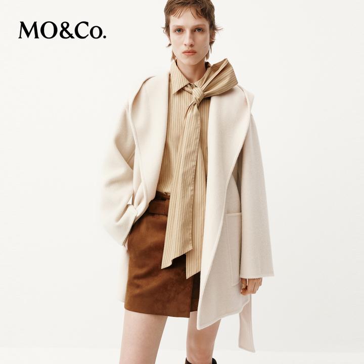 MOCO毛呢外套2025冬新品含绵羊毛羊驼毛连帽大衣附腰带MBE4OVC018