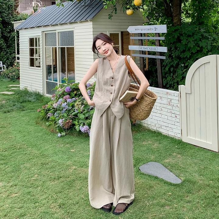 韩系气质慵懒松弛高级感套装女夏季2025新款无袖上衣阔腿裤两件套